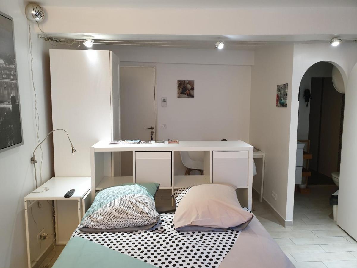 Le Centre Fontainebleau Apartment Exterior photo